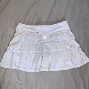 Lululemon tennis skirt size 6